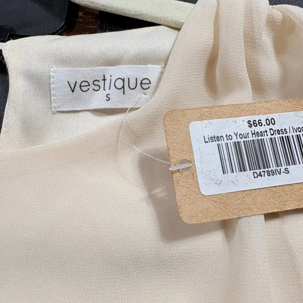 NWT S Vestique Listen to your heart chiffon Ruched Mini Dress Long Sleeve Ivory